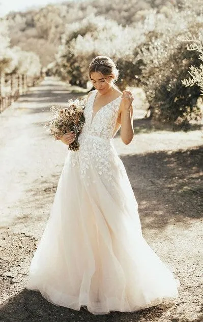 A line V-neckline Ivory Lace and Tulle Wedding Dress