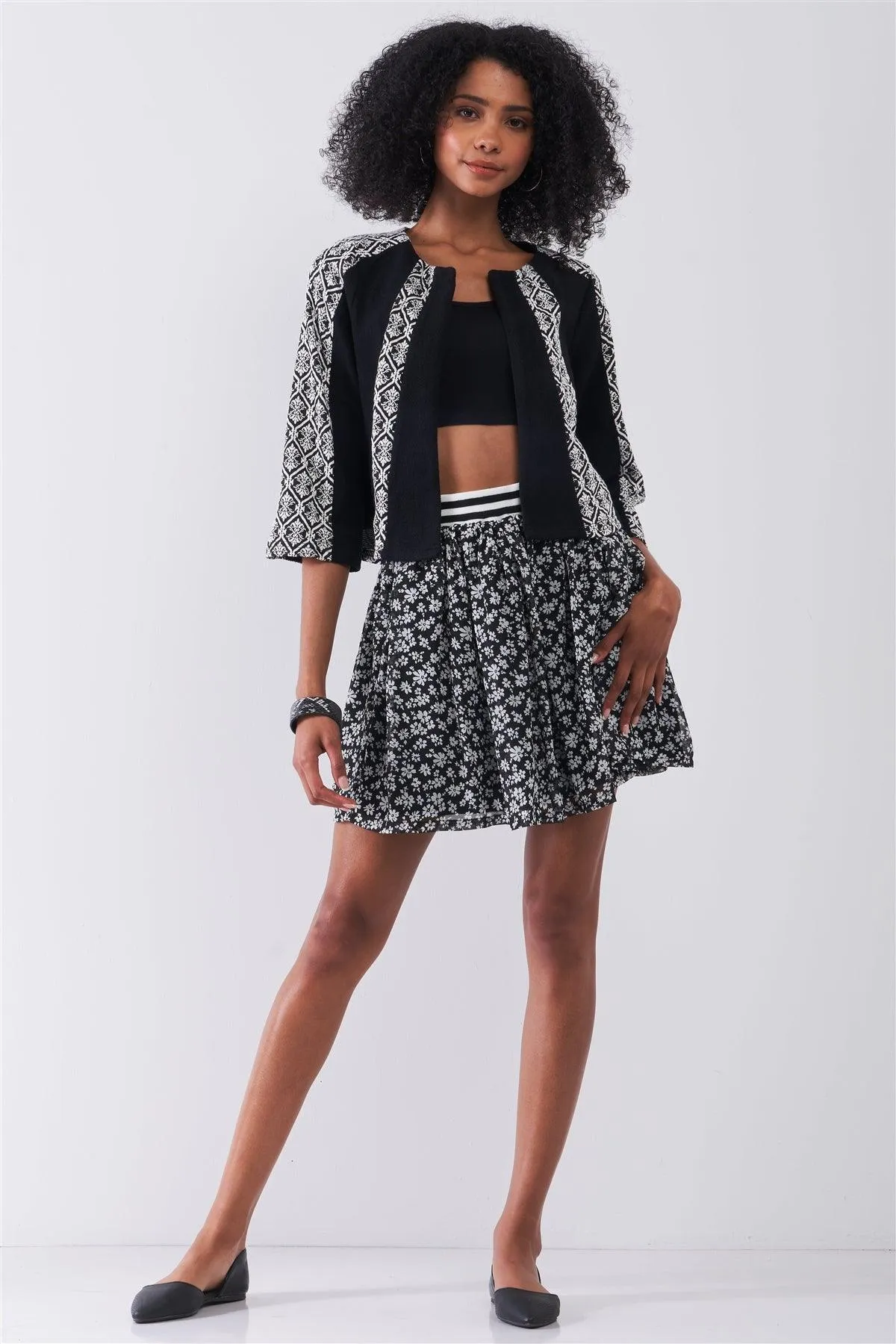 Black & White Floral Print Sporty Striped Elasticized High Waistband Detail Flare Mini Skirt /1-2-2-1