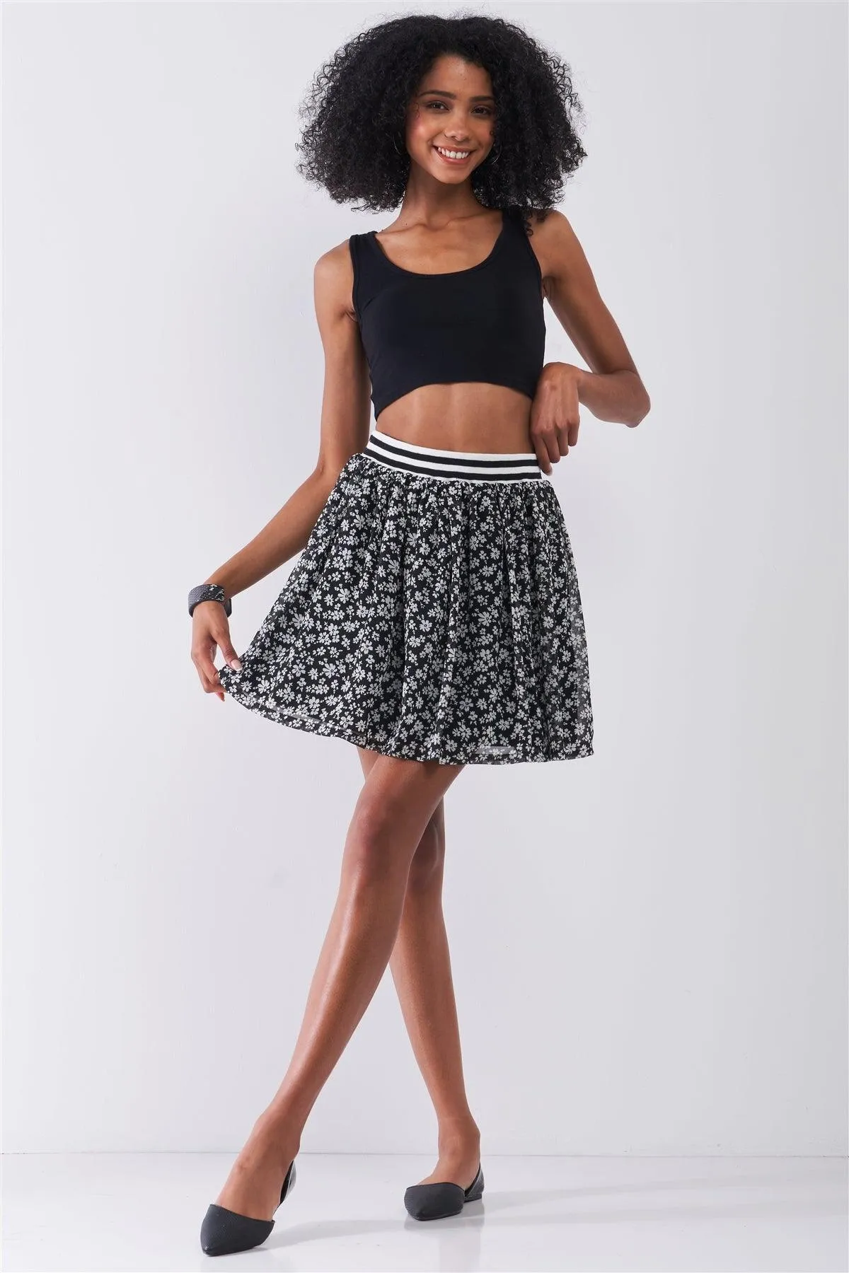 Black & White Floral Print Sporty Striped Elasticized High Waistband Detail Flare Mini Skirt /1-2-2-1