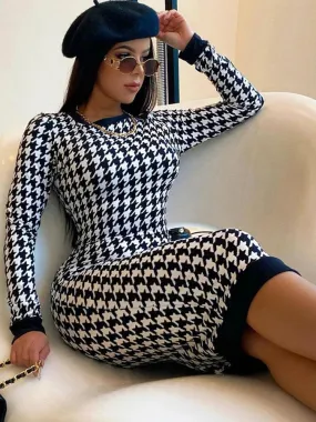 Chic Houndstooth Bodycon Midi Dress for Winter