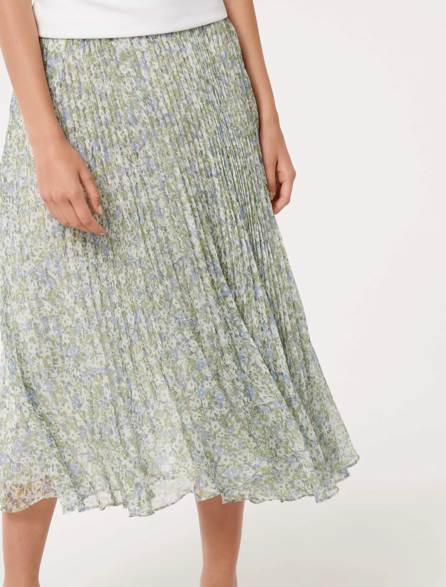 Della Pleated Skirt