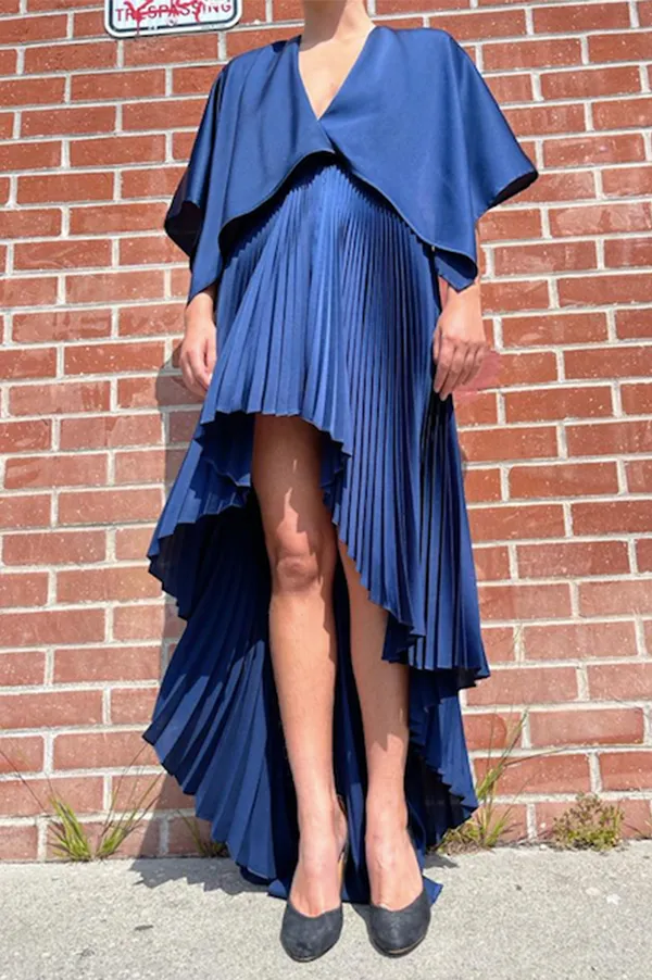 Elipse Pleated V-Neck Dress in Navy