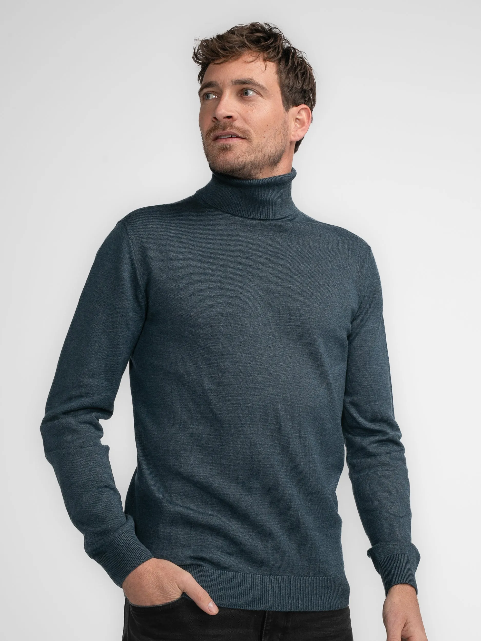 Fine-knit Turtleneck Eagle