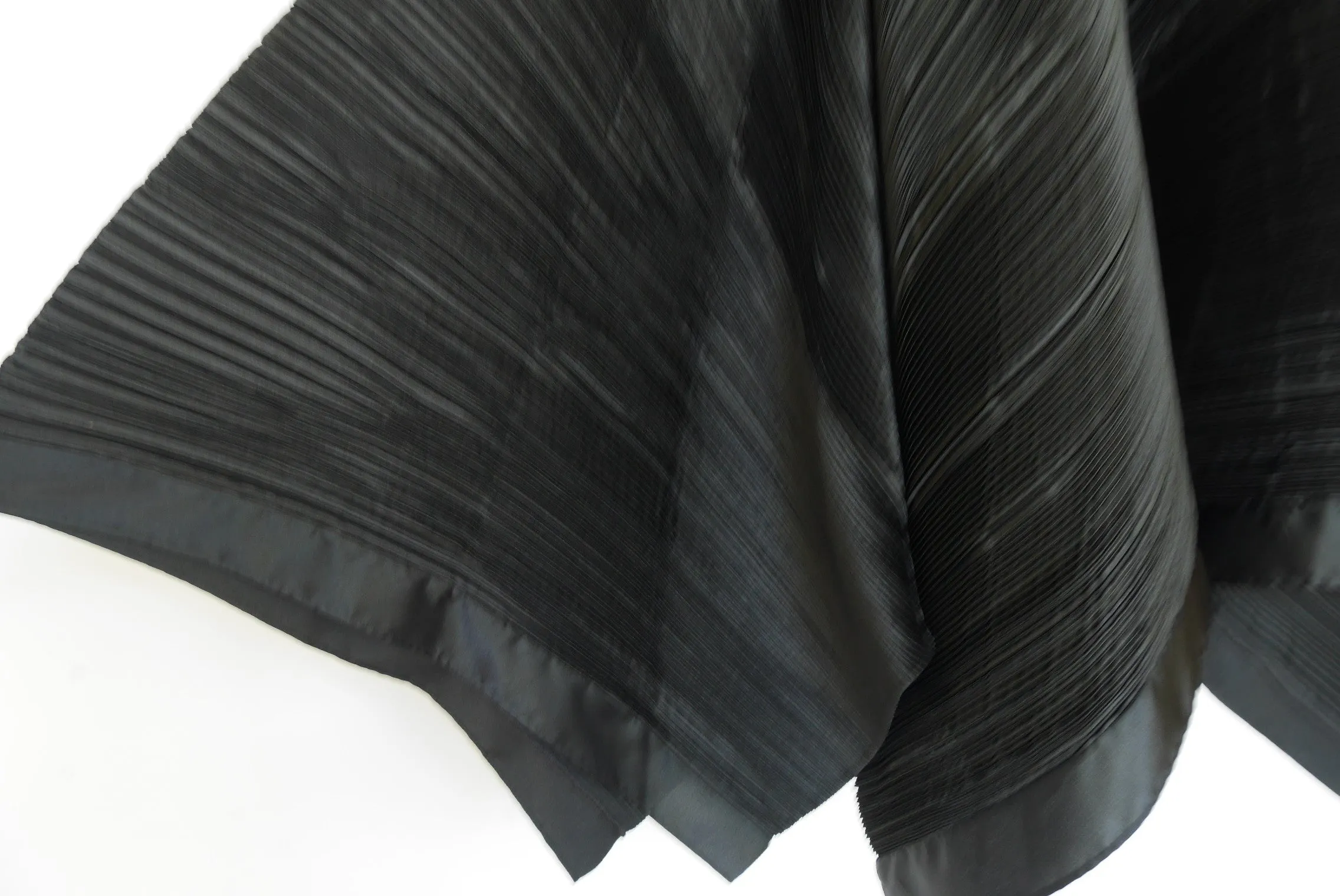 Mashiah avant-garde maxi skirt pleated batwing design