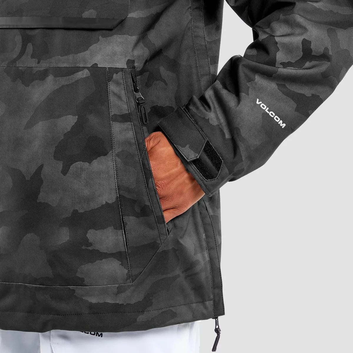 Volcom Brighton Pullover Snow Jacket Black Camo